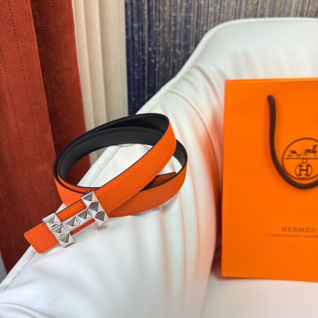 Hermès Reversible Leather Belt with Studs