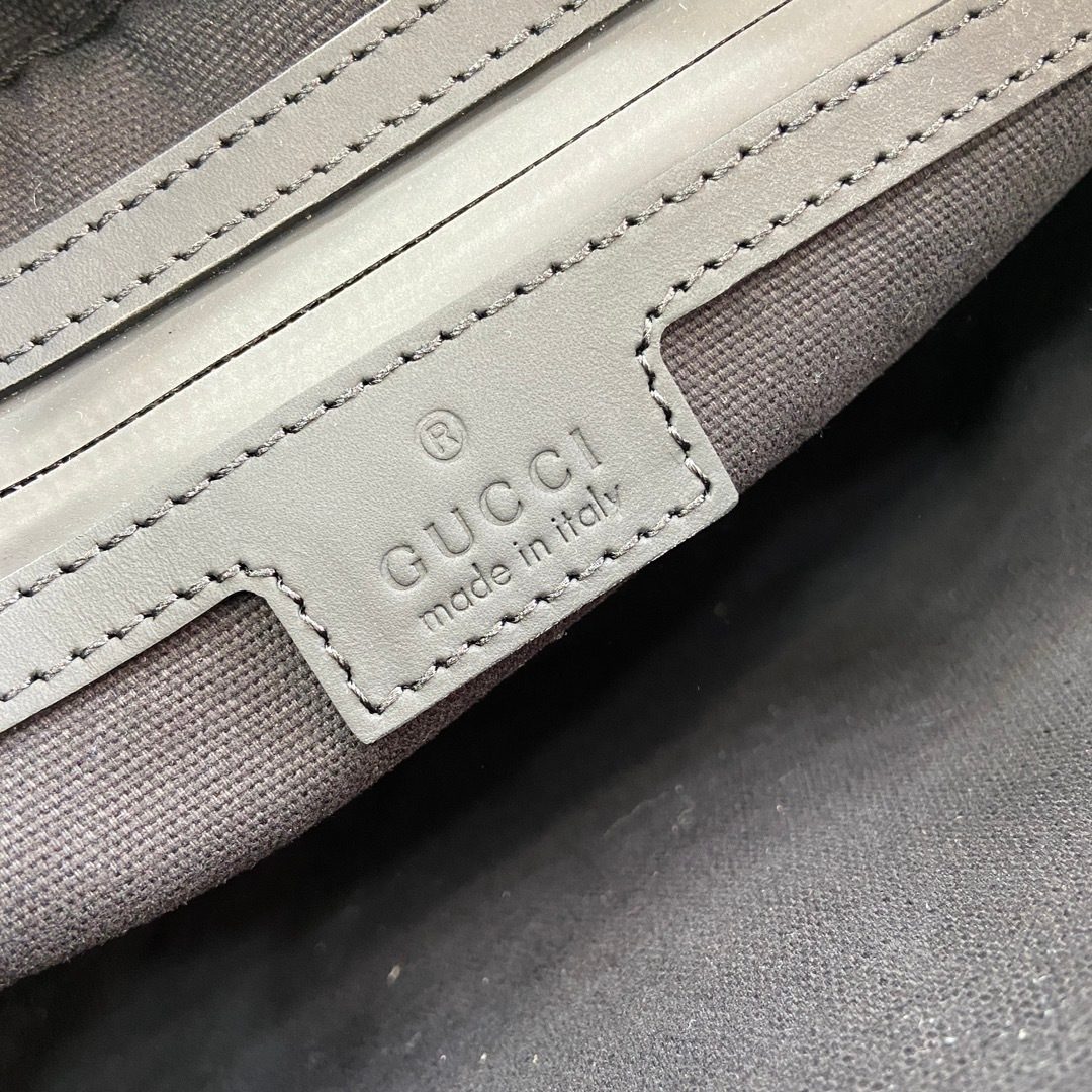 Gucci GG Marmont Leather Crossbody Bag
