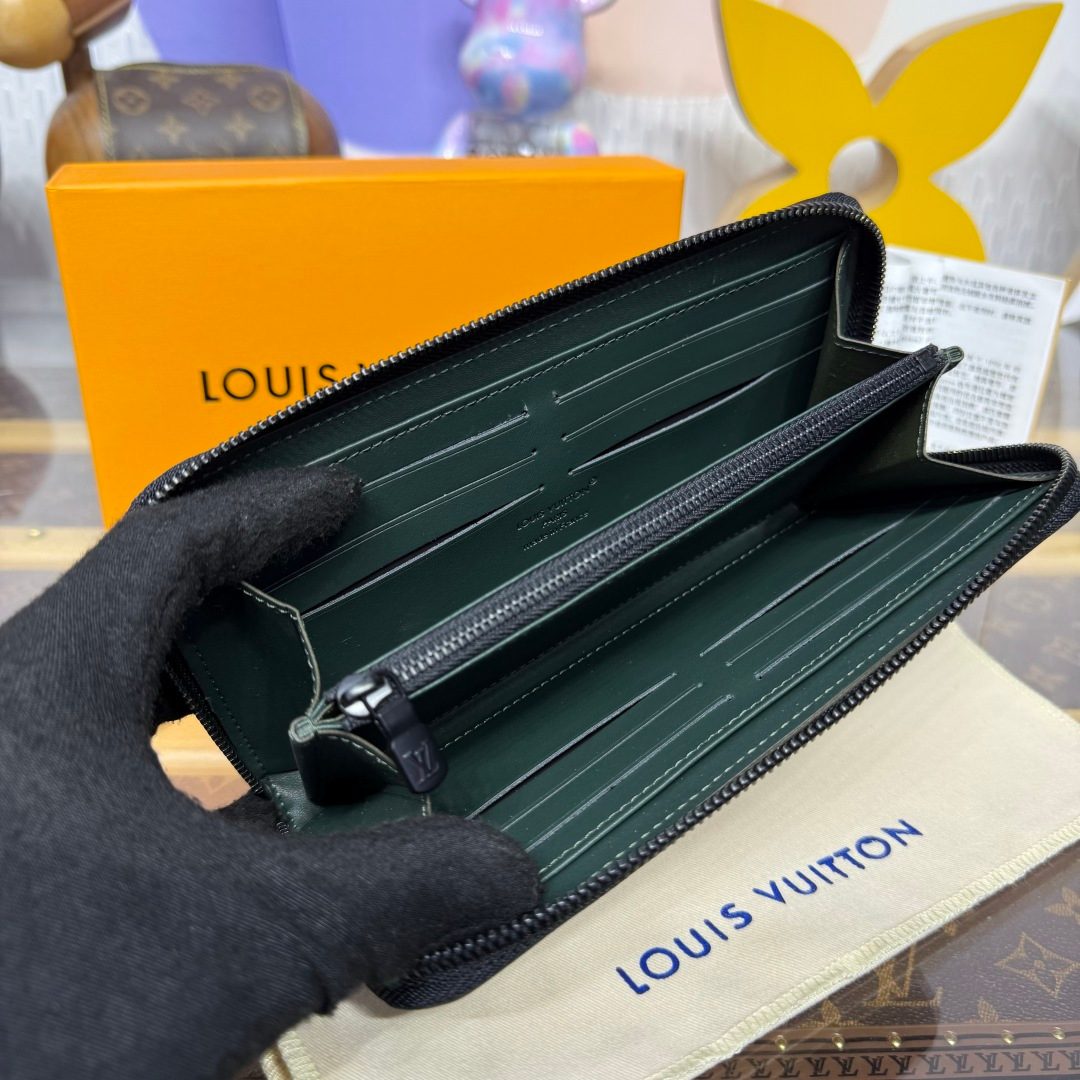 Louis Vuitton Zippy Wallet Monogram Canvas