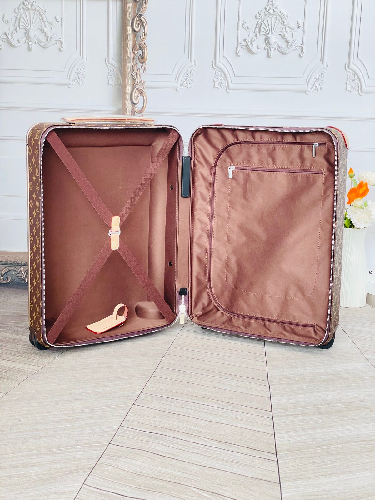Louis Vuitton Monogram Canvas Rolling Luggage