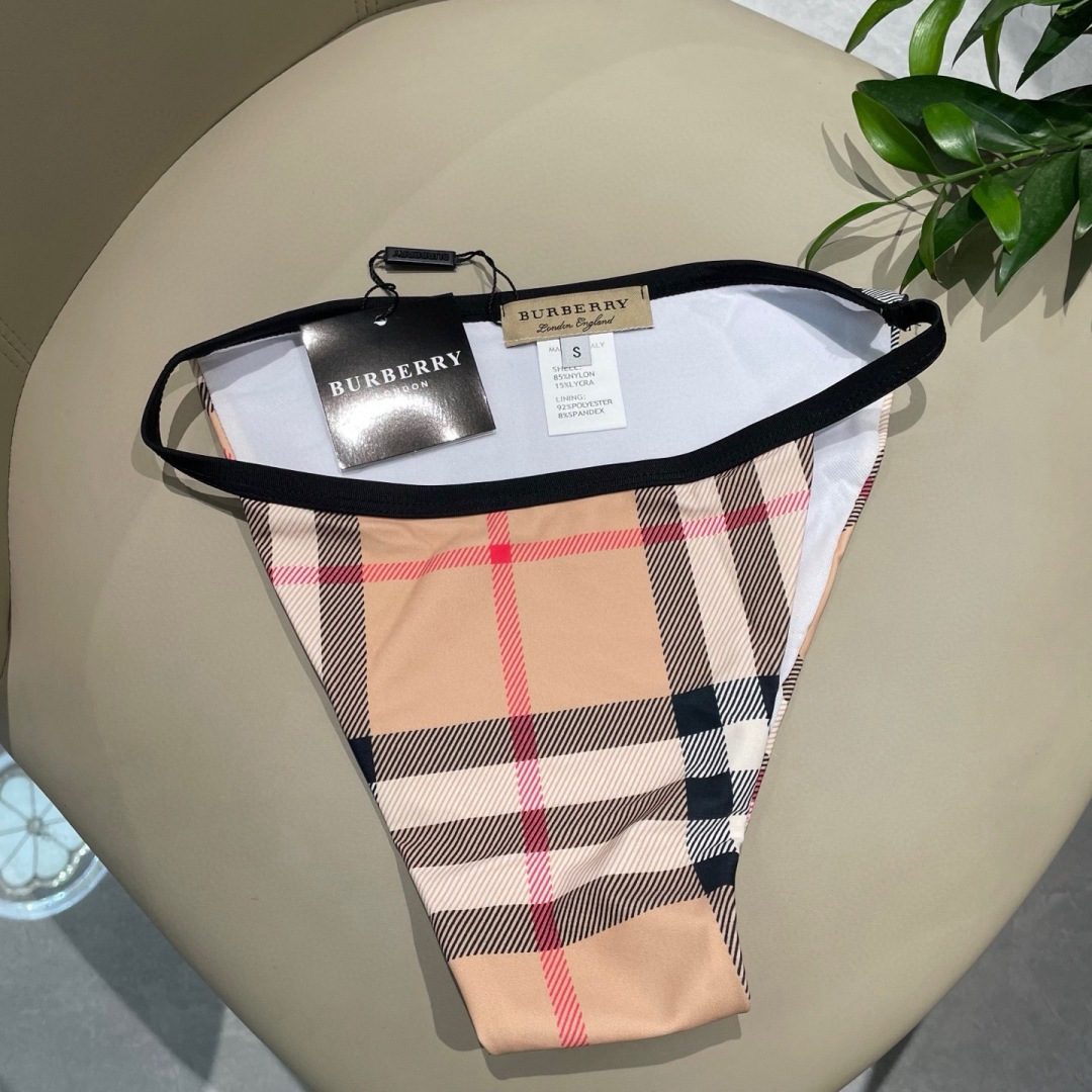 Burberry Vintage Check Bikini Brief Set