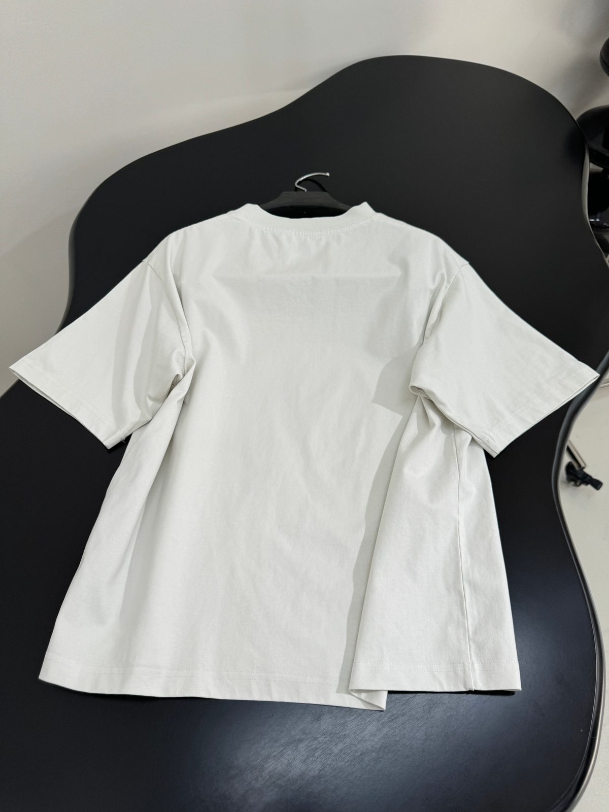 Luxury Cat Face Graphic Crewneck T-Shirt