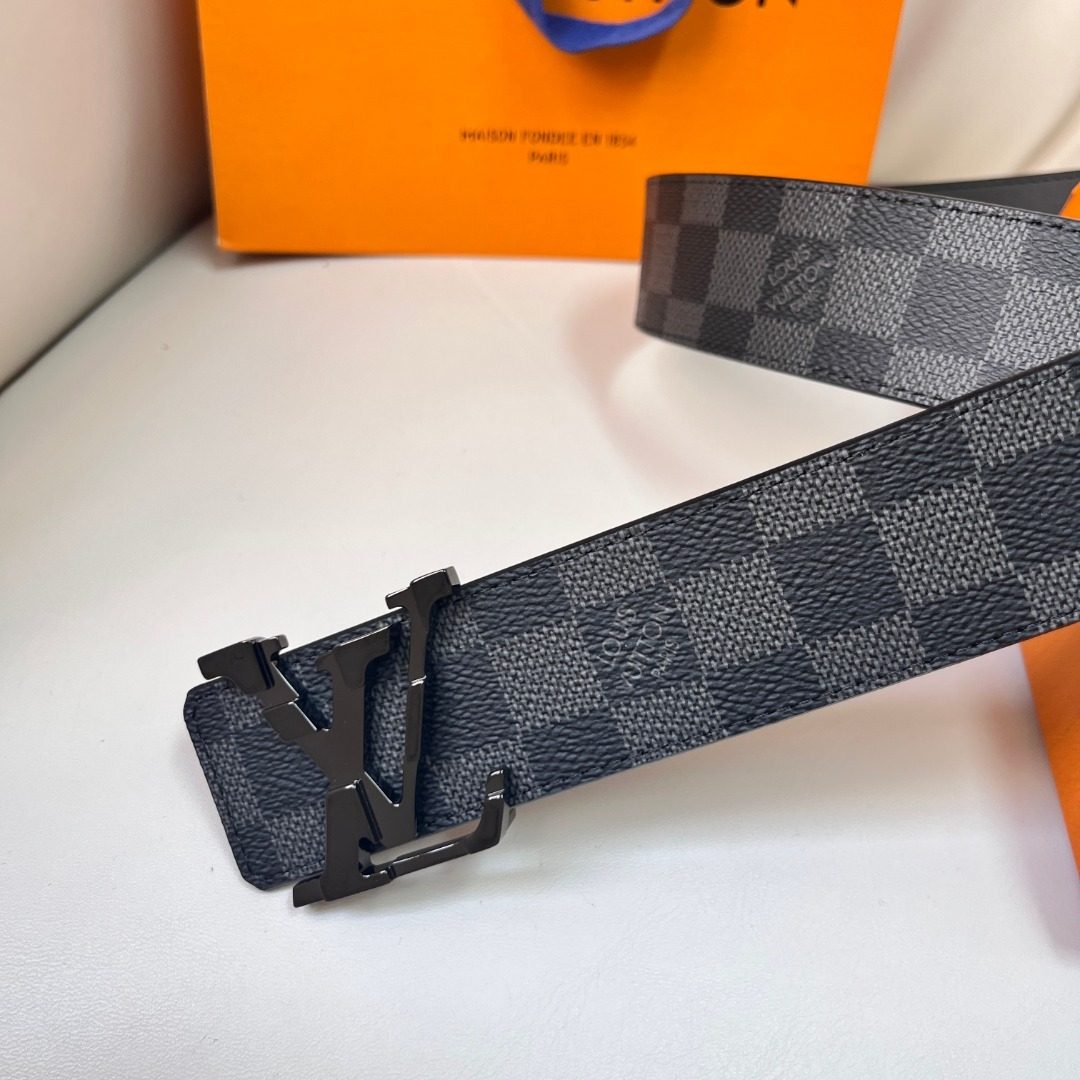 Louis Vuitton Damier Graphite Reversible Belt