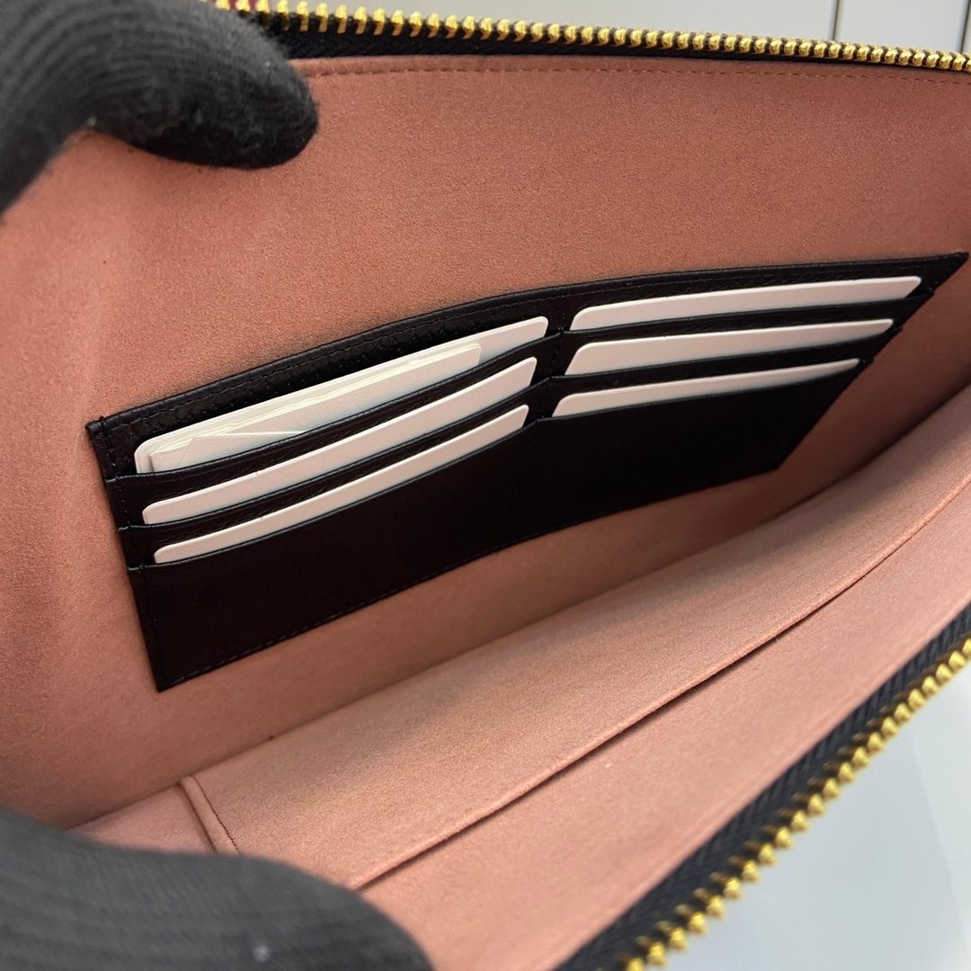 Gucci GG Supreme Leather Wallet