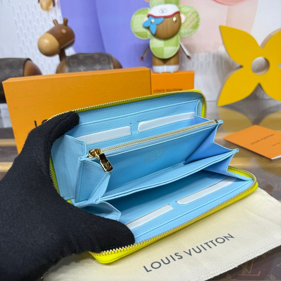 Louis Vuitton Zippy Wallet Blue Leather