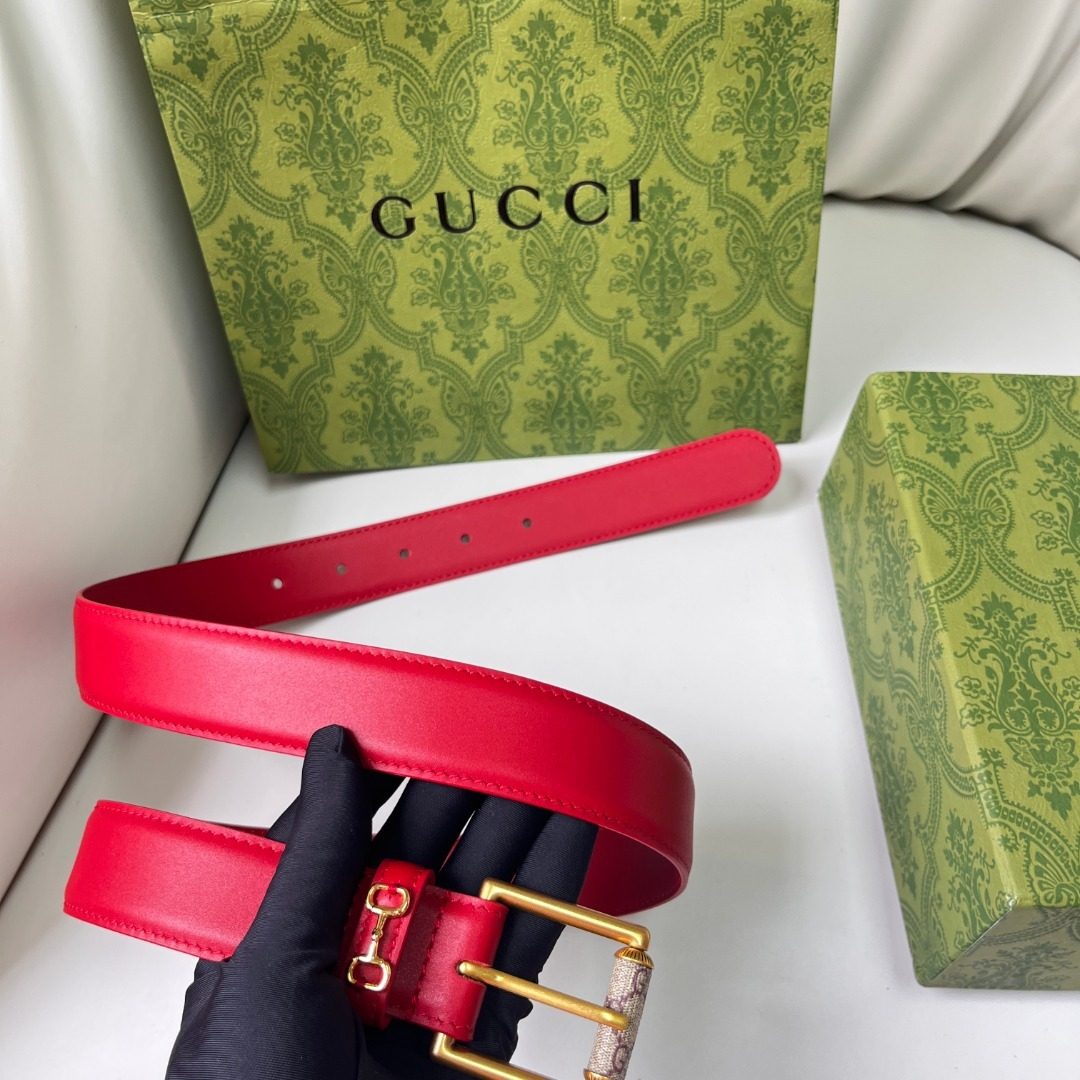 Gucci Horsebit Leather Belt Red