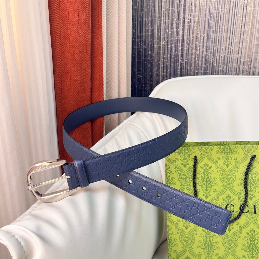 Gucci GG Embossed Navy Leather Belt