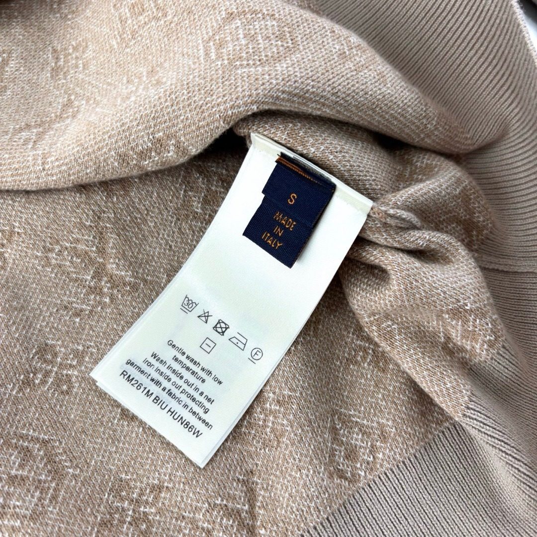 1V Gradient Jacquard Knit Crewneck Sweater