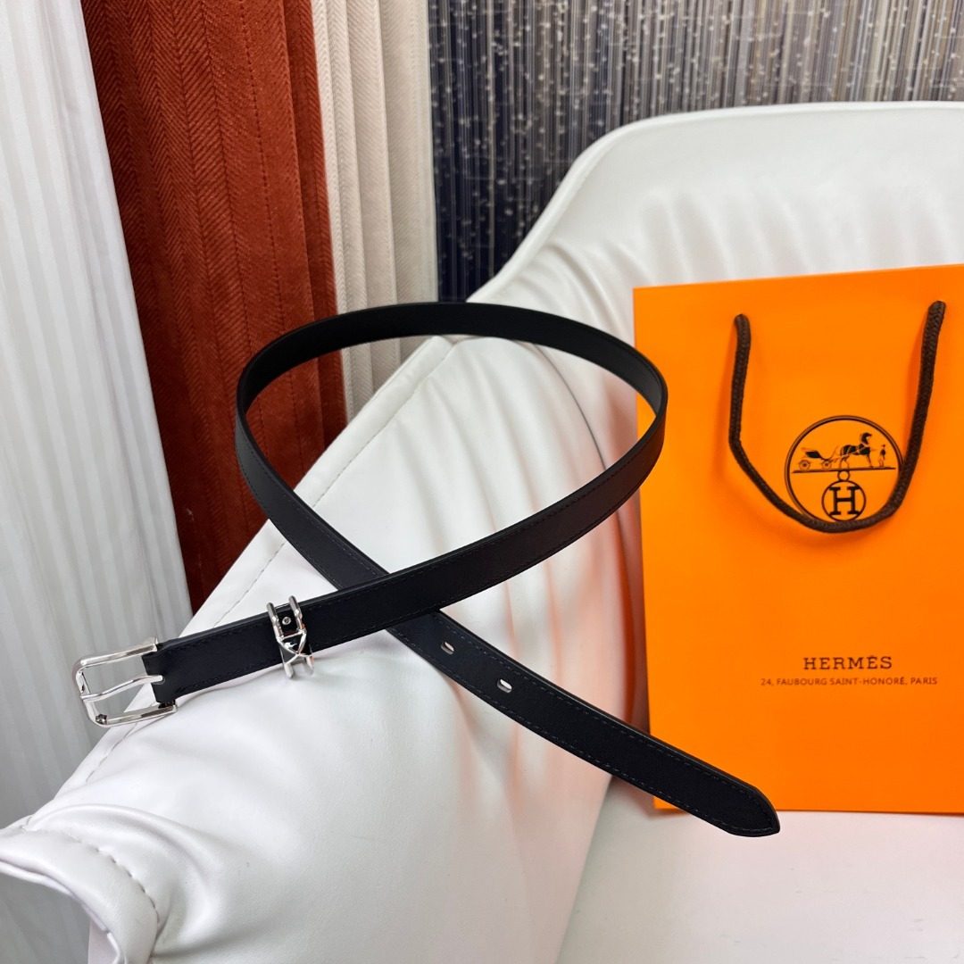 Hermès Black Leather Belt with Silver Buckle