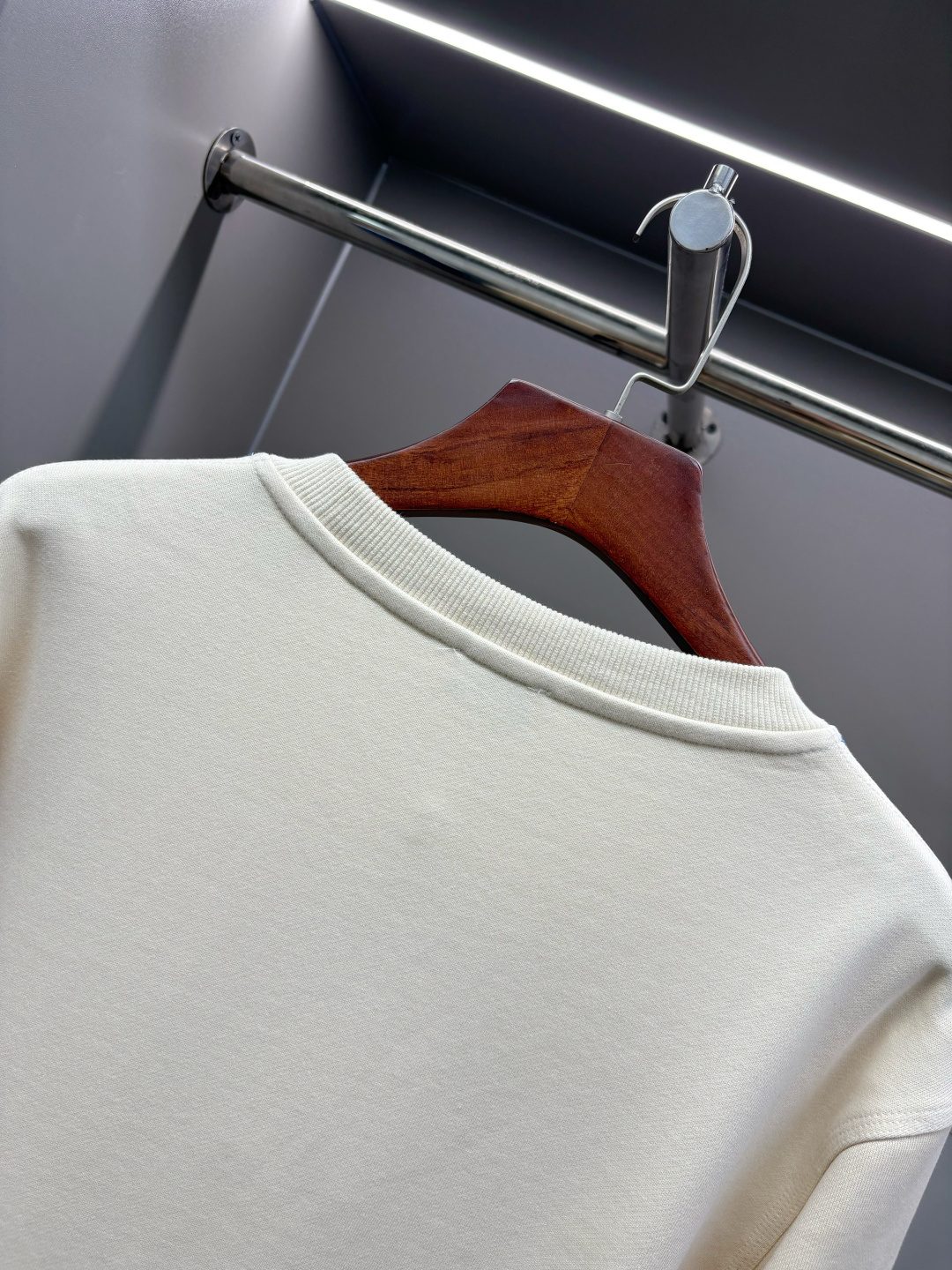 Burberry Men's Cream Crewneck Sweatshirt