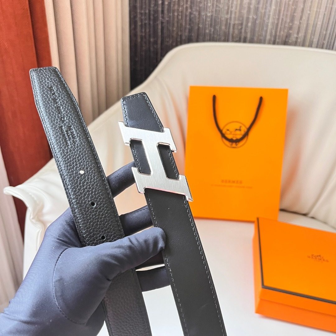 Hermès H Buckle Reversible Leather Belt