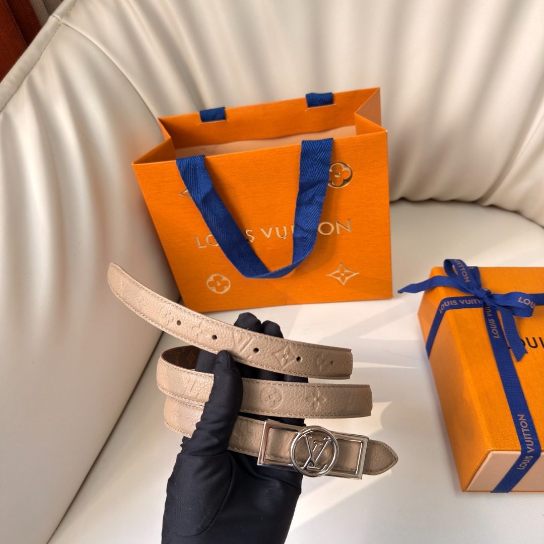 Louis Vuitton Monogram Canvas Leather Belt