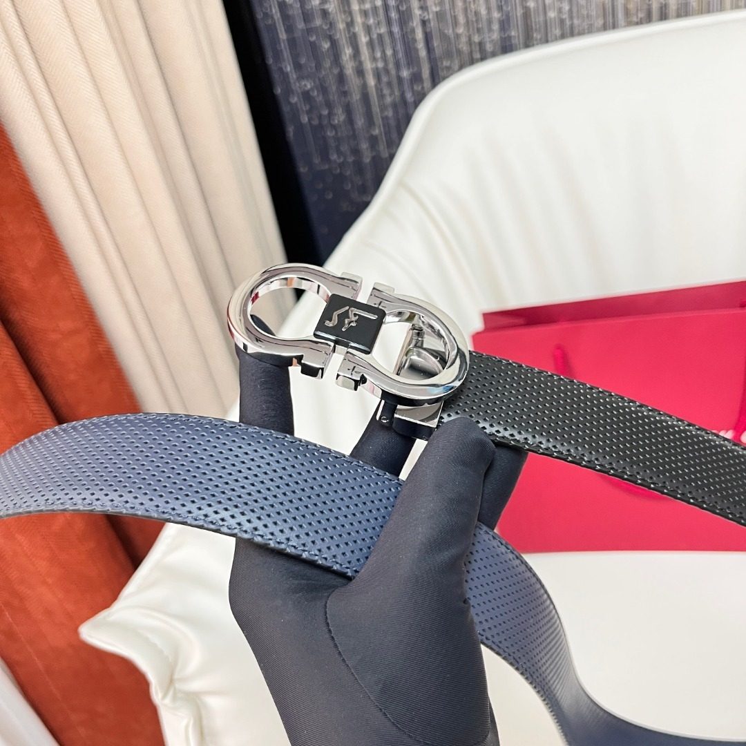 Salvatore Ferragamo Gancini Black Leather Belt