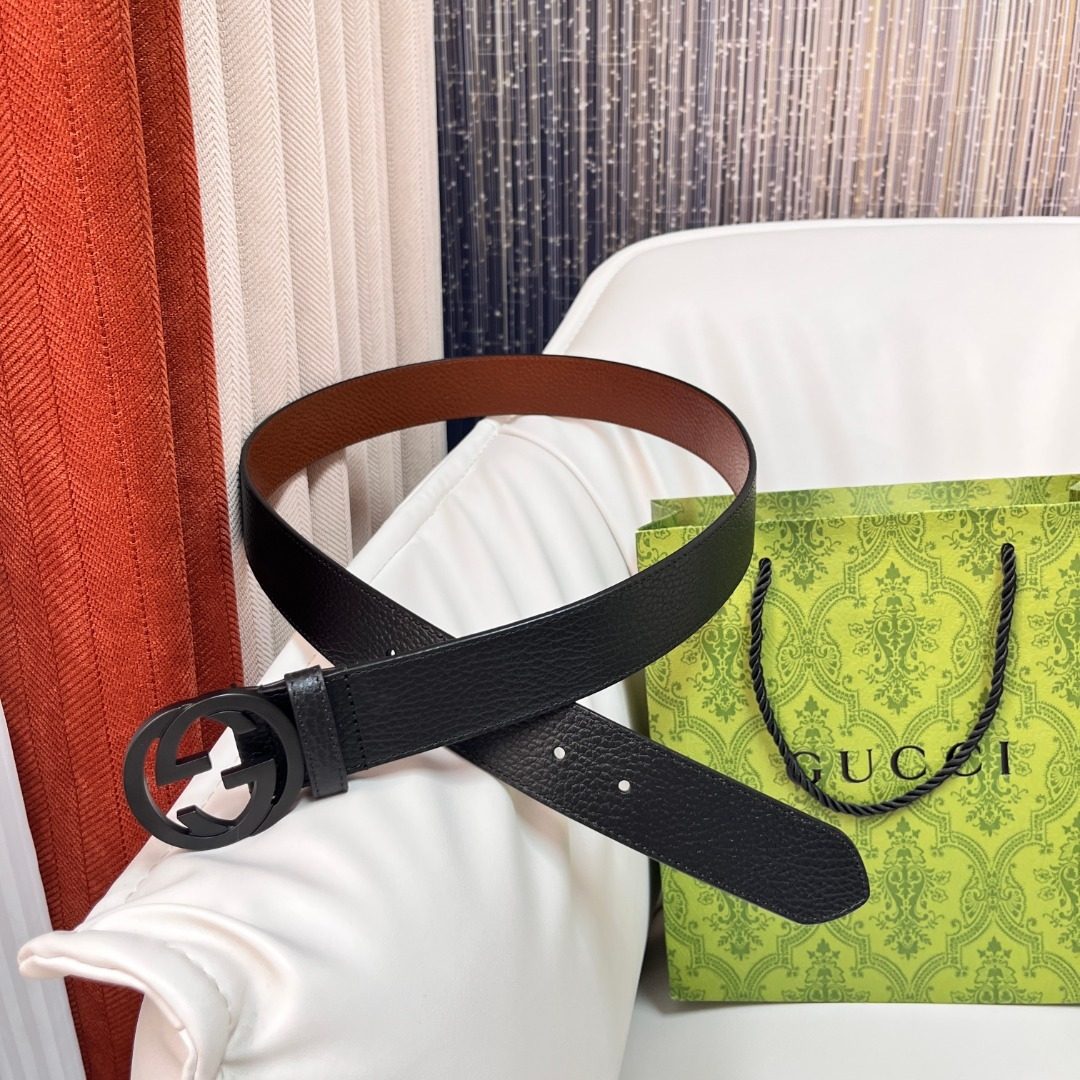 Gucci GG Reversible Leather Belt