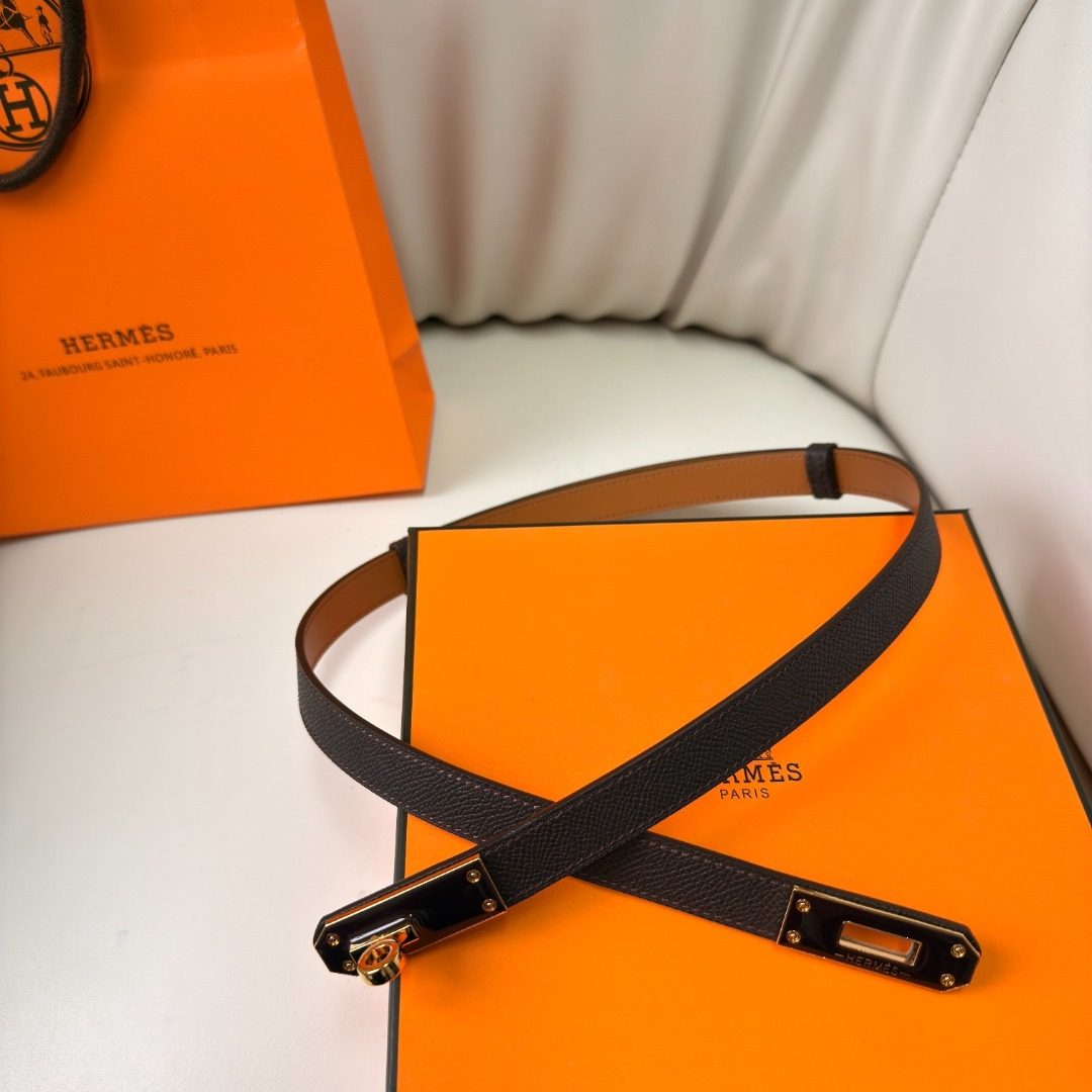 Hermès Black Leather Belt with Gold Hardware