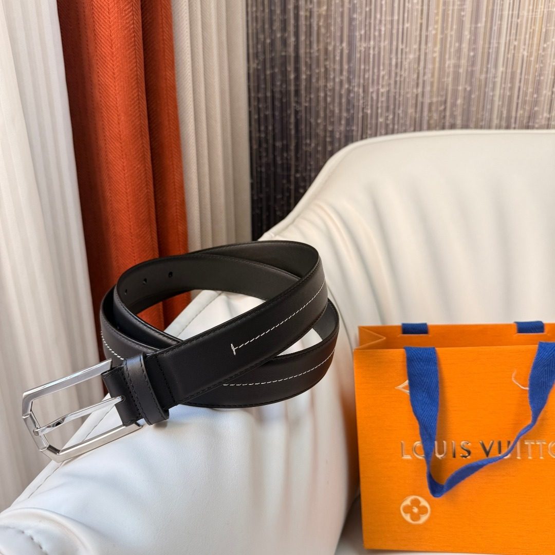 Louis Vuitton Leather Belt Black