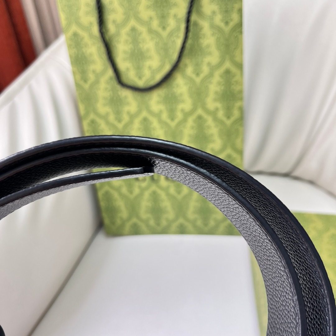 Gucci GG Marmont Reversible Leather Belt