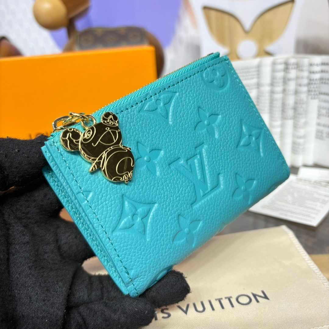 Louis Vuitton Monogram Vernis Coin Purse