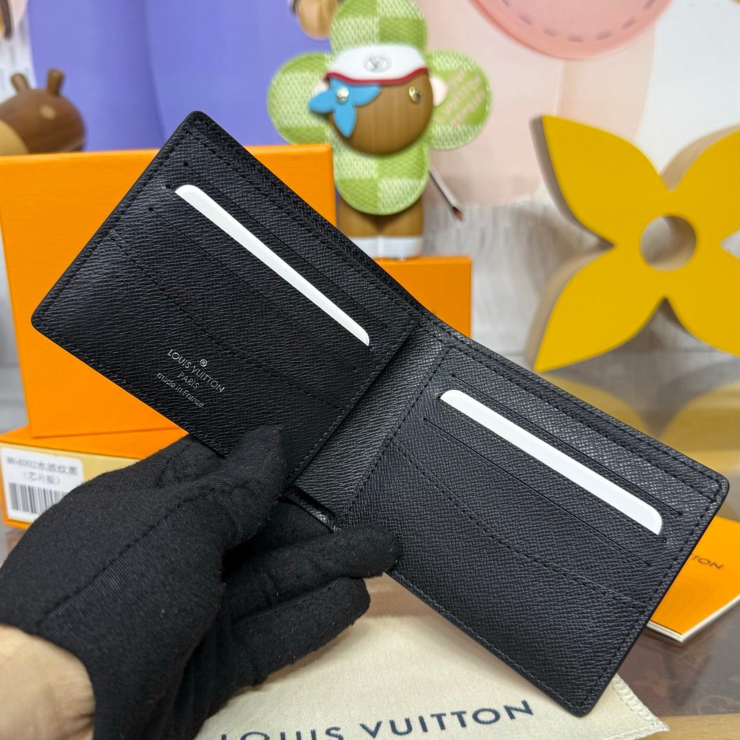 Louis Vuitton Epi Leather Bifold Wallet