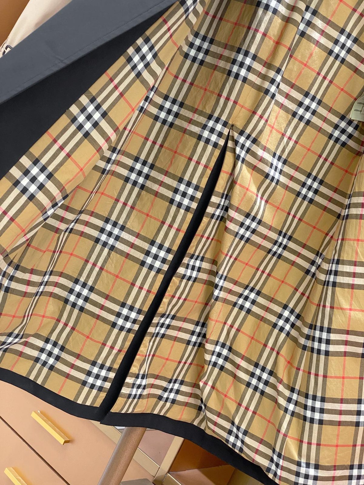 Burberry Westminster Heritage Trench Coat
