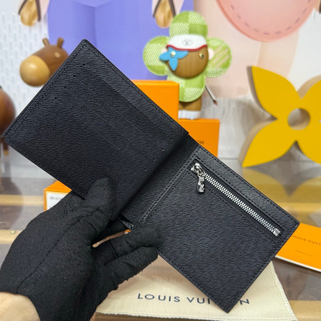 Louis Vuitton Epi Leather Bifold Wallet Black
