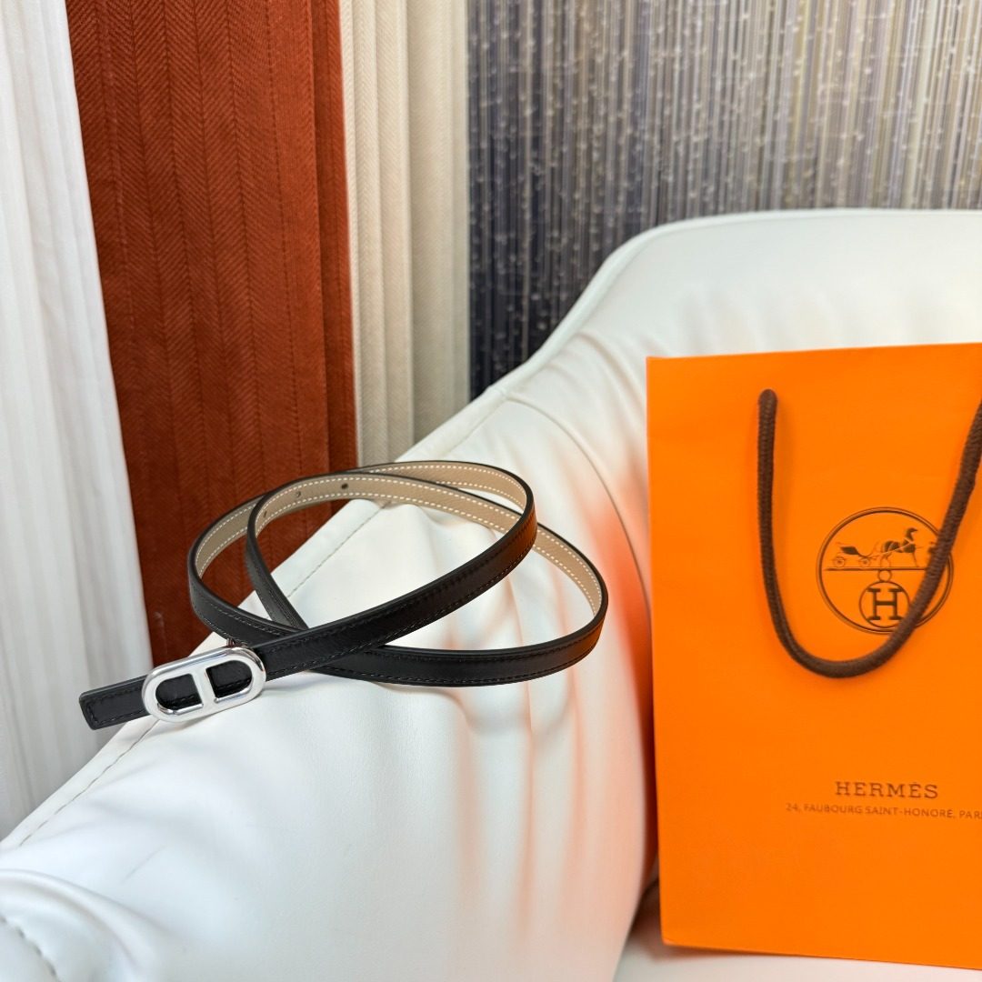 Hermès Reversible Leather Belt with H Buckle