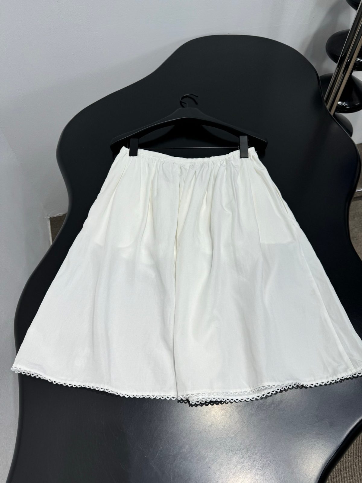 White Cotton Lace-Trim Bloomers Shorts