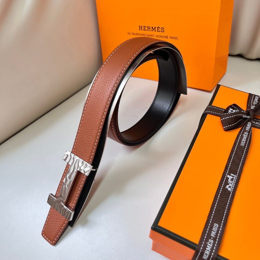 Hermès Reversible Leather Belt with H Buckle