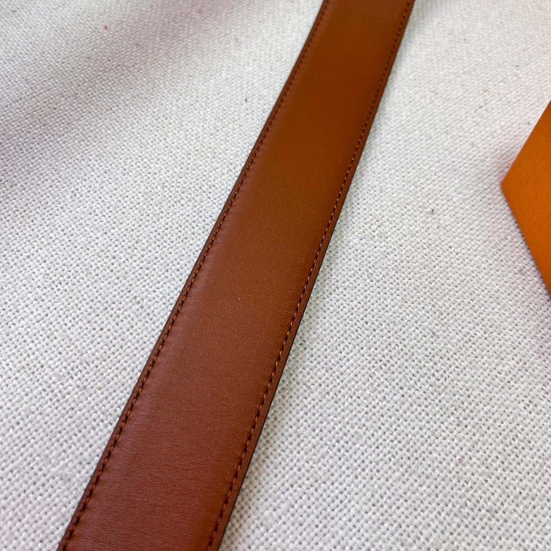 Louis Vuitton Reversible Leather Belt