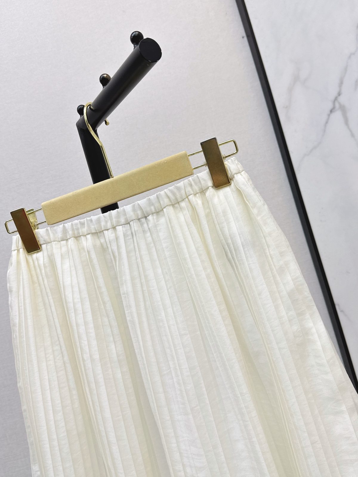Miu Miu Pleated Midi Skirt White