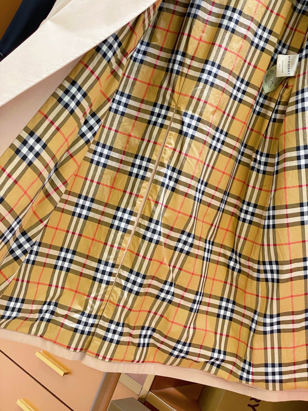 Burberry Westminster Heritage Trench Coat