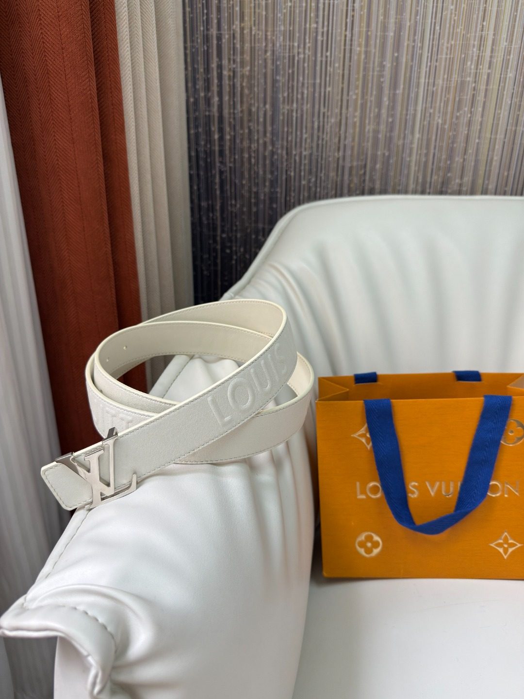 Louis Vuitton LV Initiales White Leather Belt