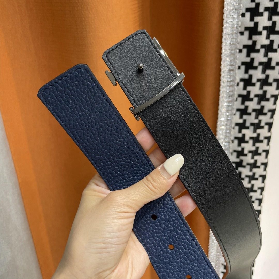 Louis Vuitton LV Reversible Leather Belt