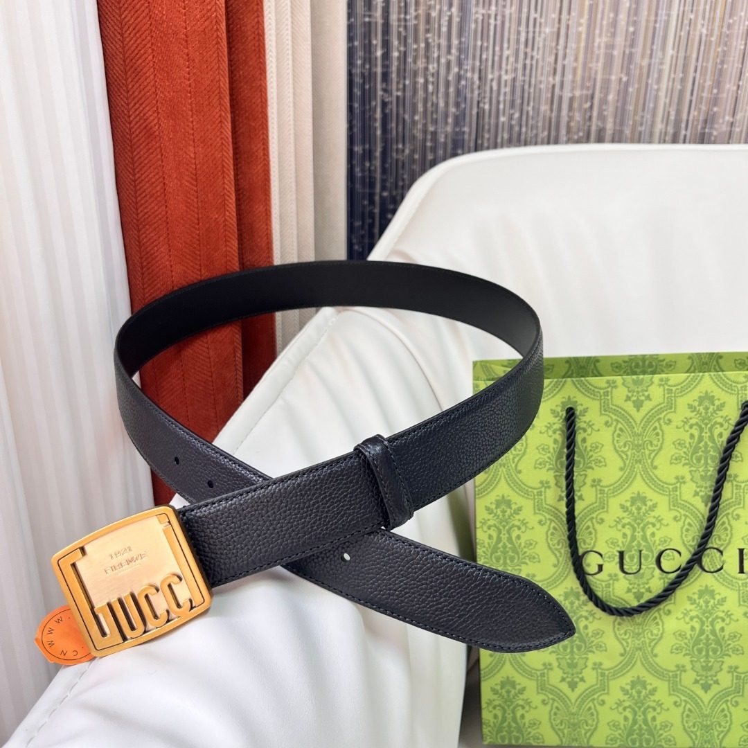 Gucci Black Leather Belt with Gold Buckle