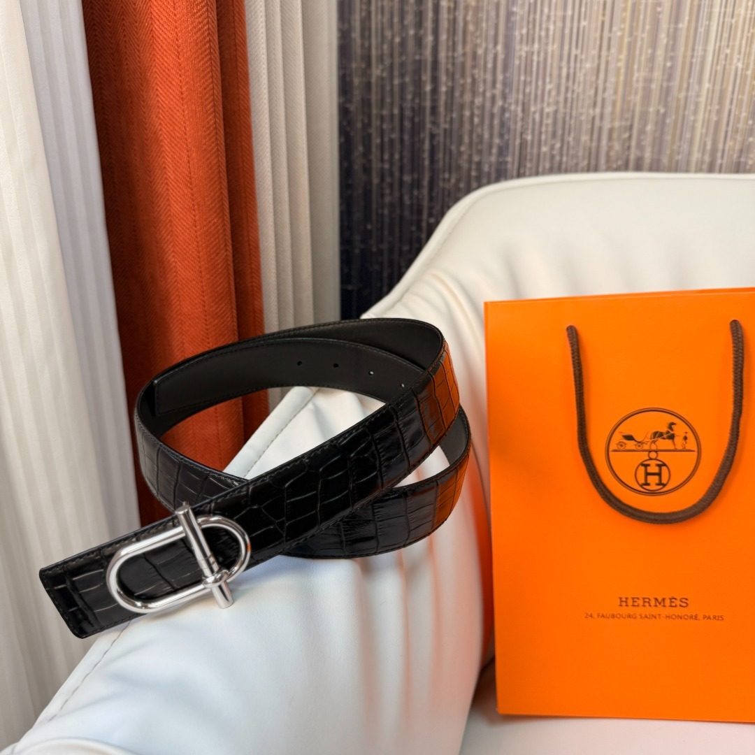 Hermès Crocodile Embossed Leather Belt