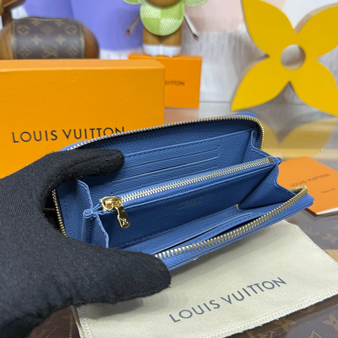 Louis Vuitton Zippy Wallet Blue Leather