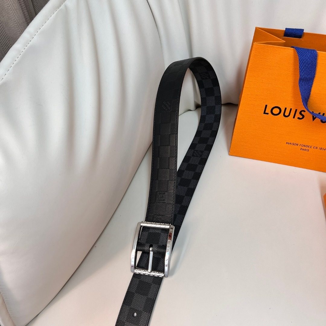 Louis Vuitton Damier Canvas Leather Belt
