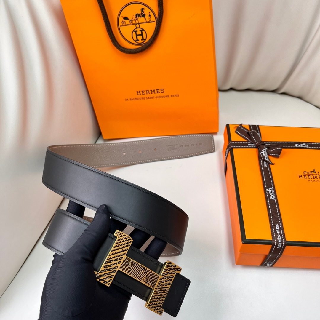 Hermès Reversible Leather Belt with Gold Buckle