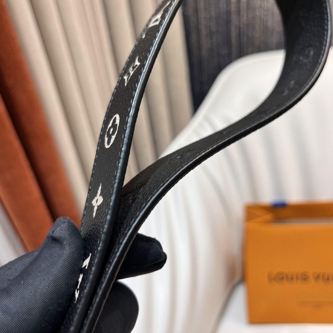 Louis Vuitton Monogram Leather Belt