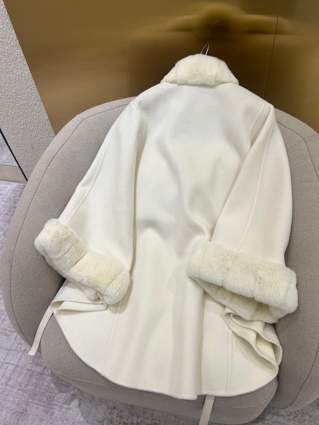 Luxury Wool Coat with Fur Collar