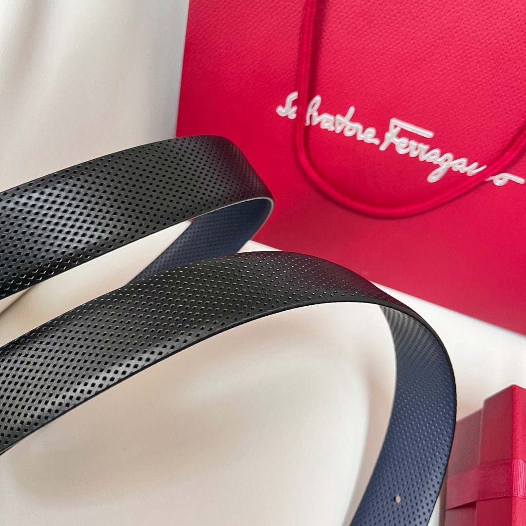 Salvatore Ferragamo Gancini Leather Belt