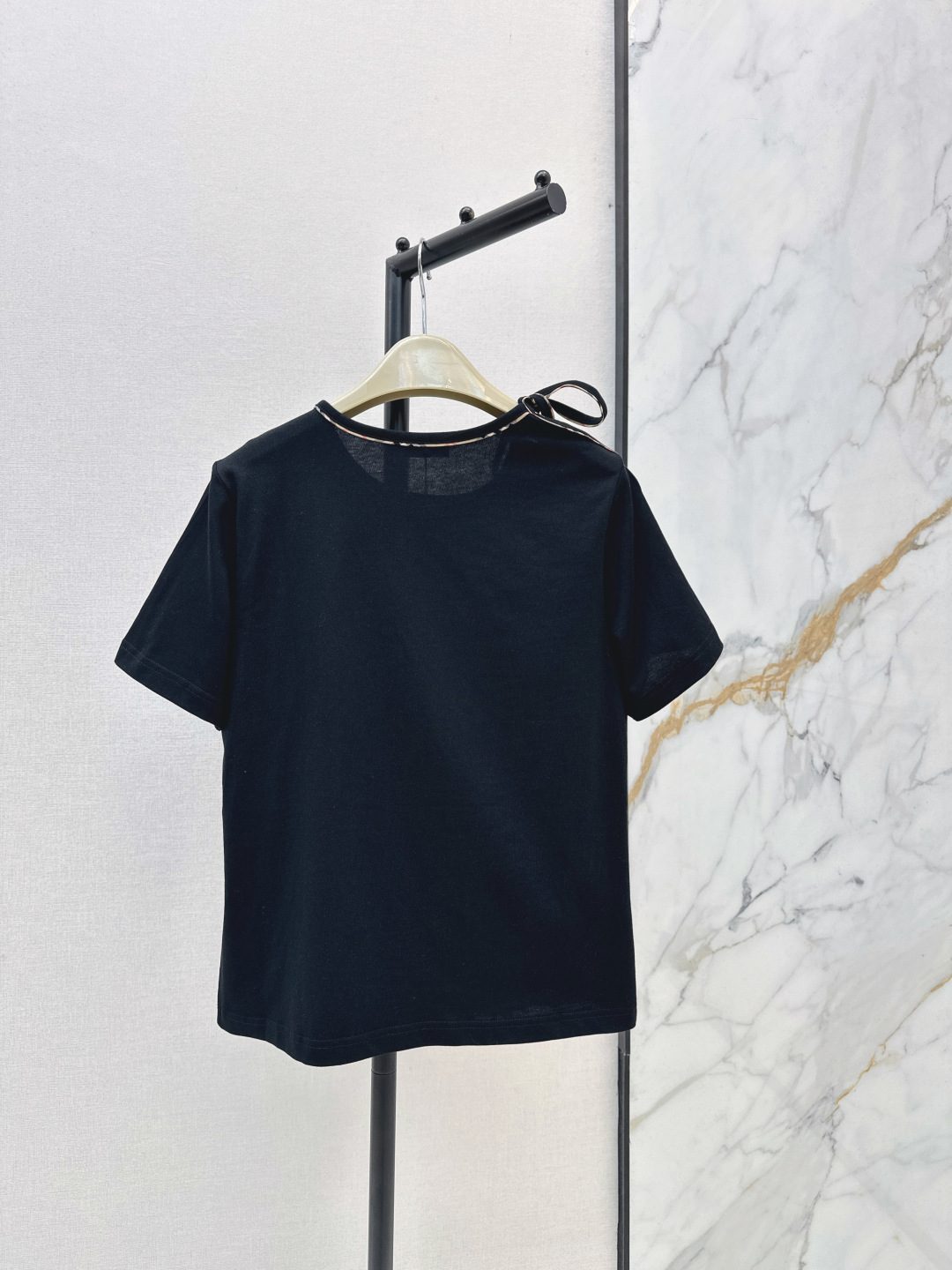 Burberry Equestrian Knight Logo T-Shirt